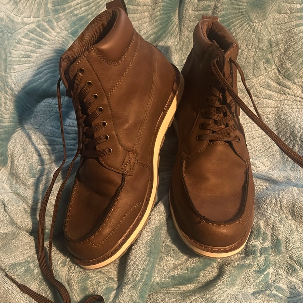 High Sierra 10.5 Men’s Boots Dress Shoes